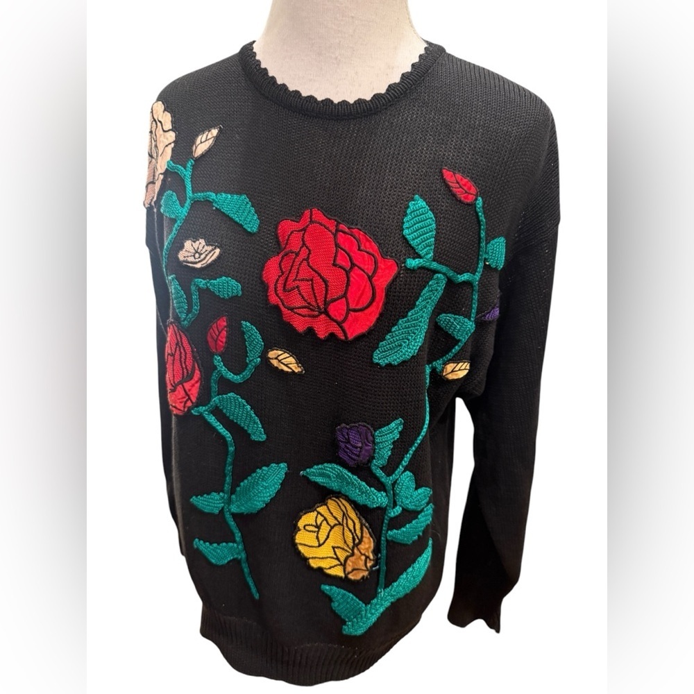 Richard Martin Women’s Medium Black Sweater w/ Multi Color Roses Size M Vintage - Picture 2 of 13